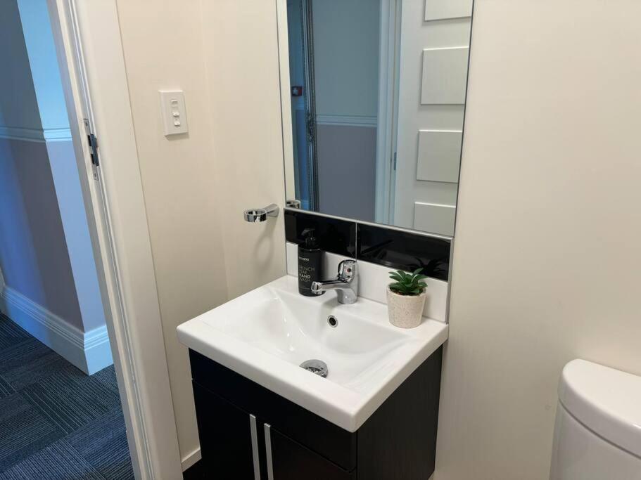 4 Large Bedroom Apartment In The City 哈士汀 外观 照片