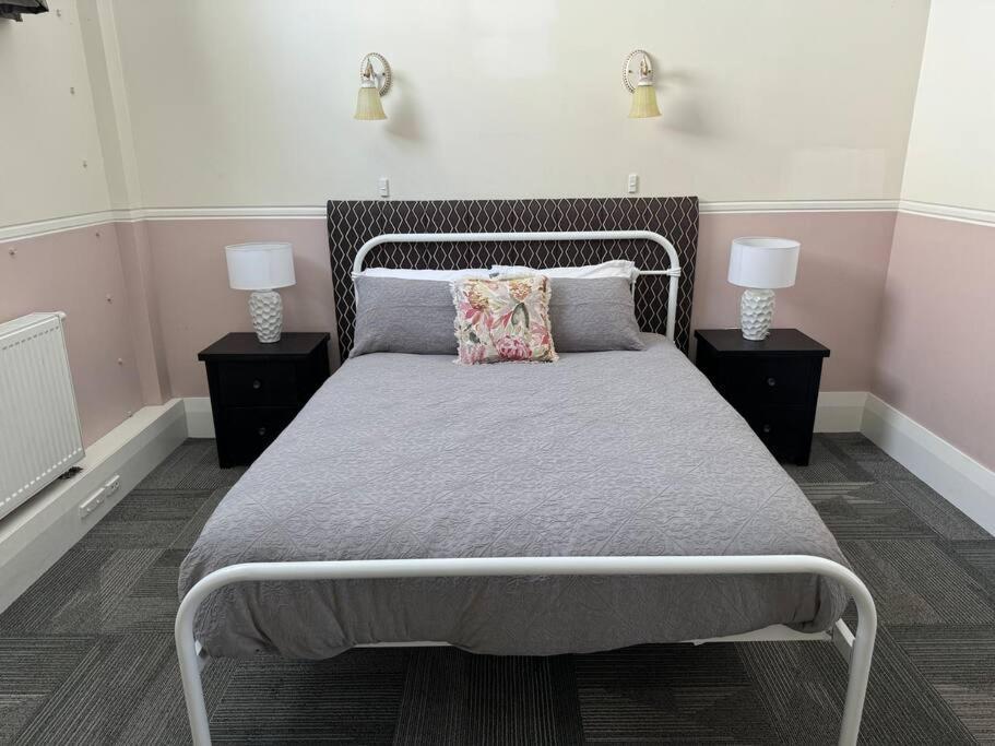 4 Large Bedroom Apartment In The City 哈士汀 外观 照片